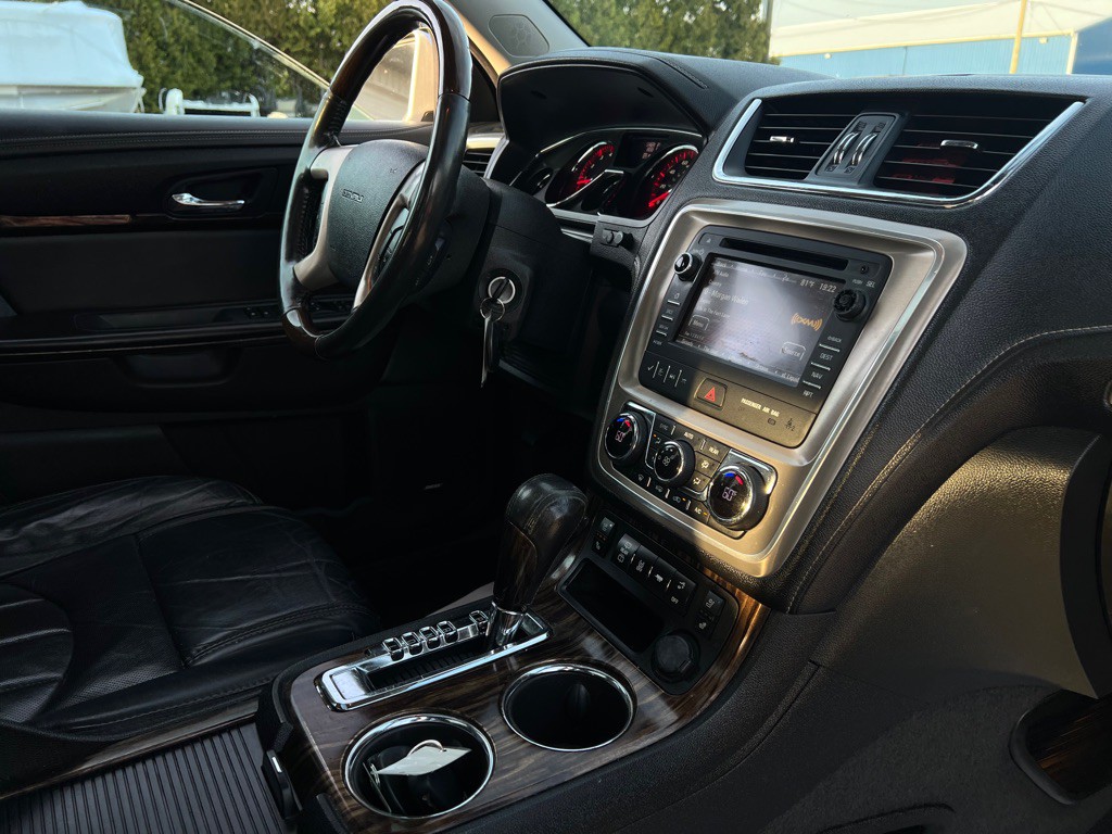 2013 GMC Acadia Image 45