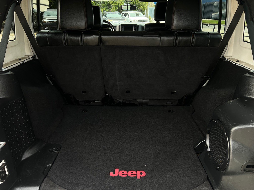 2012 Jeep Wrangler Unlimited Image 31