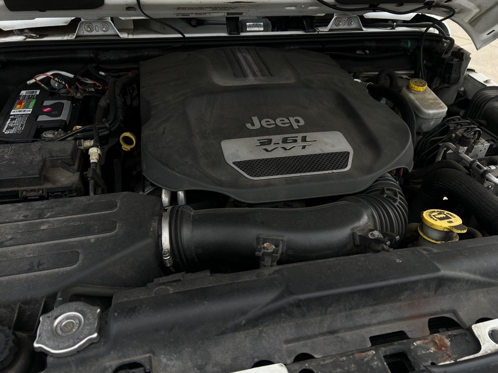 2012 Jeep Wrangler Unlimited Image 41