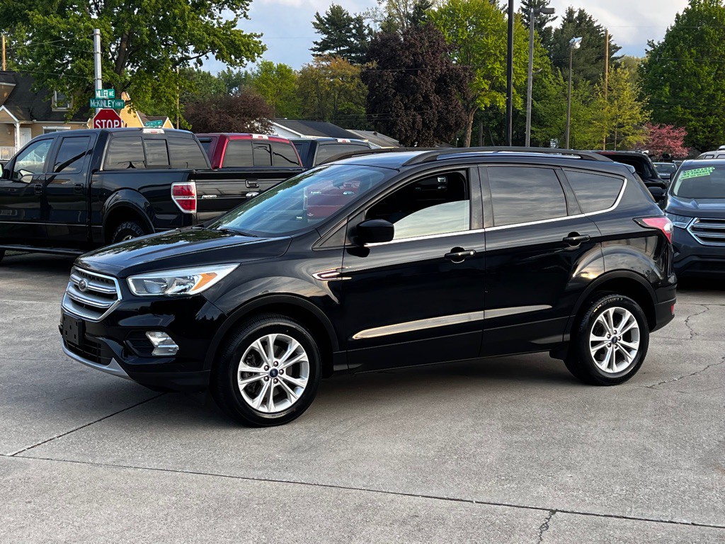 2018 Ford Escape Image 2