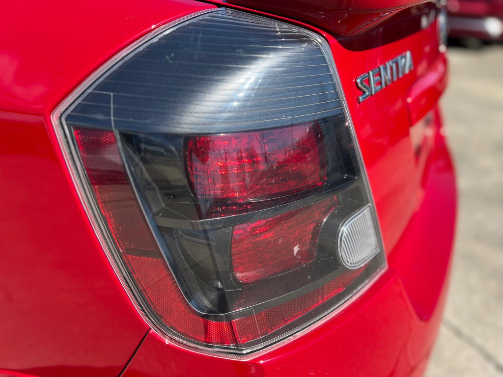 2009 Nissan Sentra Image 12