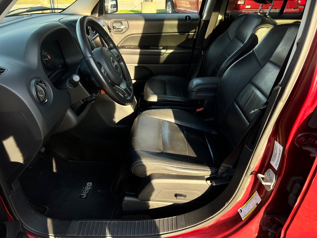 2016 Jeep Patriot Image 12