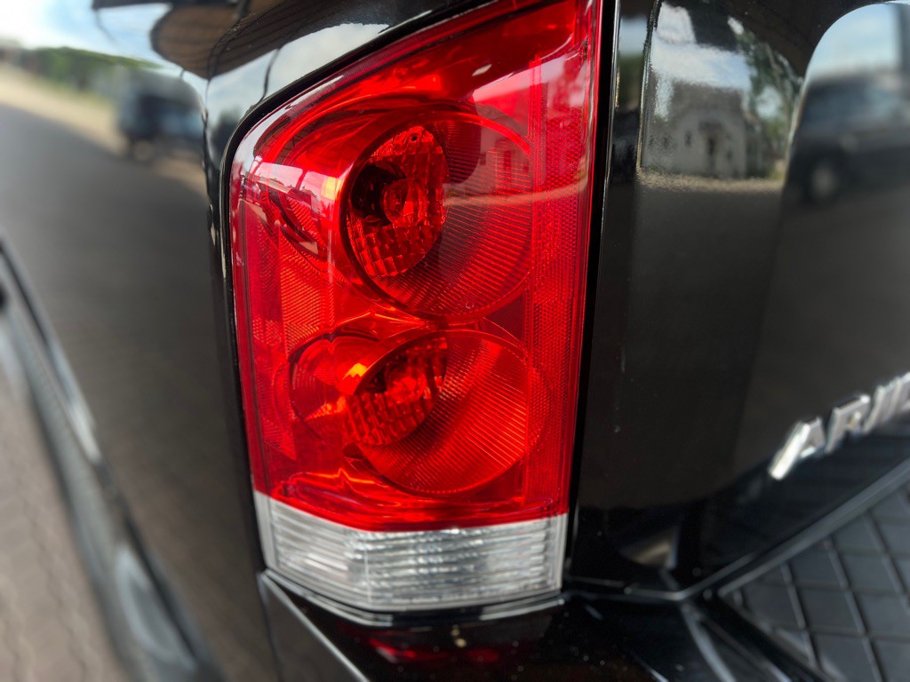 2012 Nissan Armada Image 14