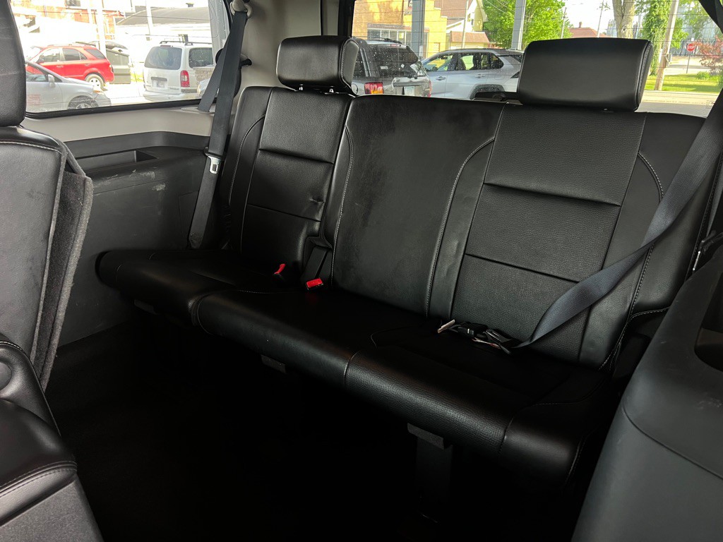 2012 Nissan Armada Image 30