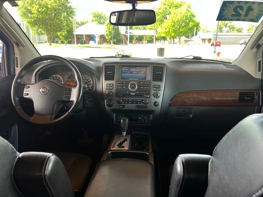 2012 Nissan Armada Image 38