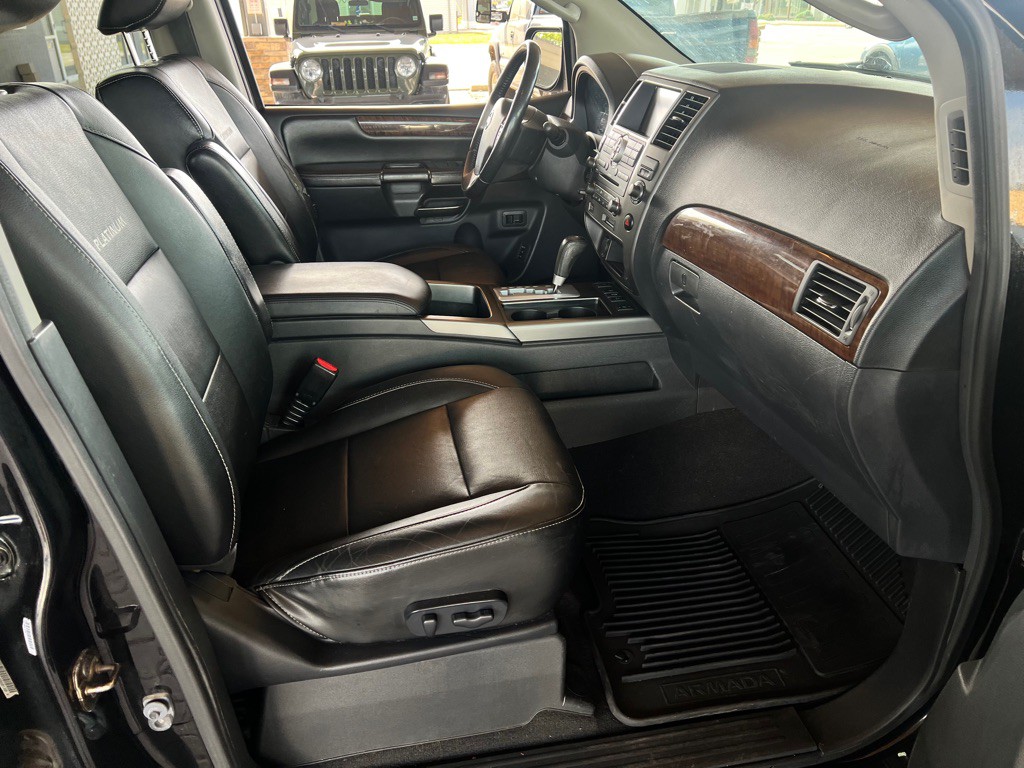 2012 Nissan Armada Image 41