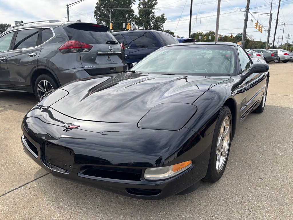 2002 Chevrolet Corvette Image 1