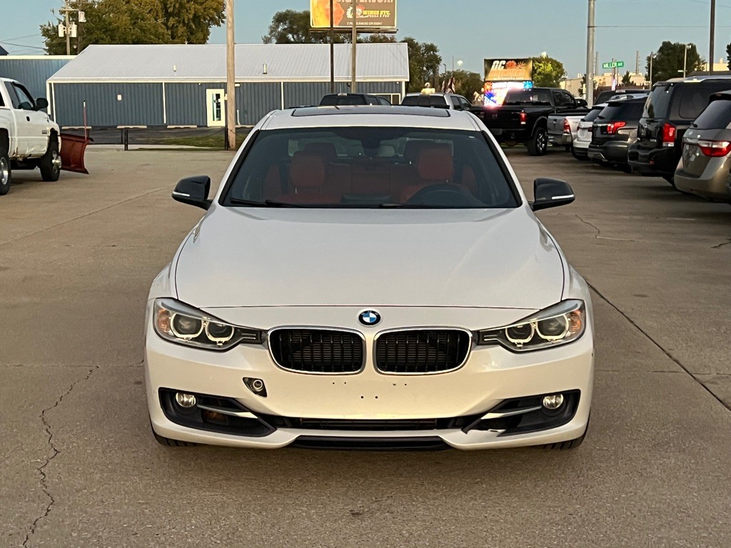 2013 BMW 3 Series Image 3