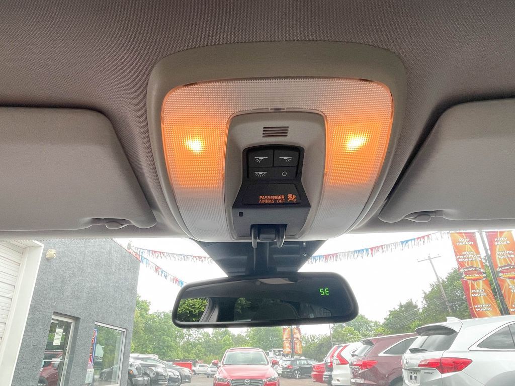 2009 Volvo V50 Image 25