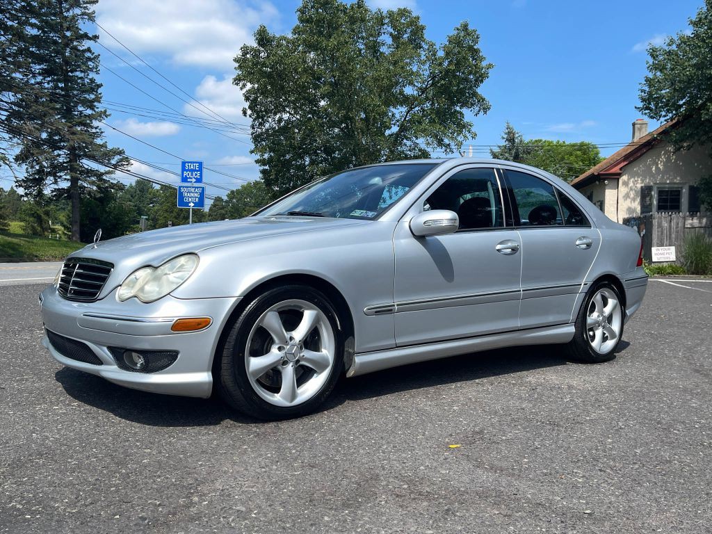2006 Mercedes-Benz C-Class Image 1