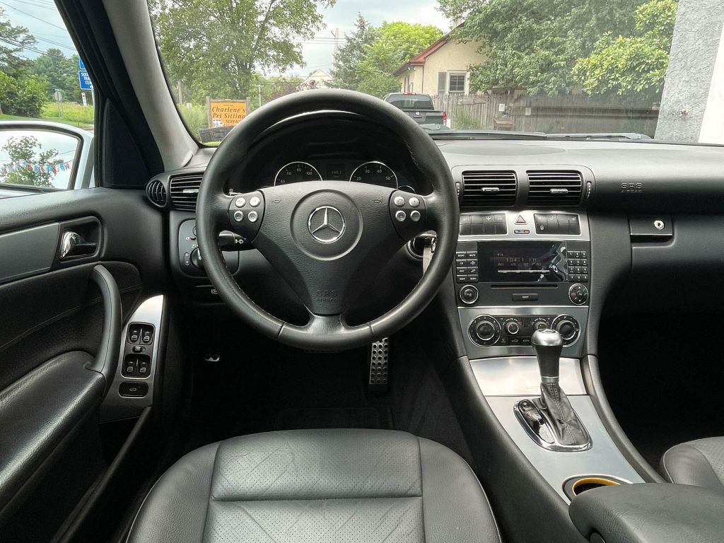 2006 Mercedes-Benz C-Class Image 23