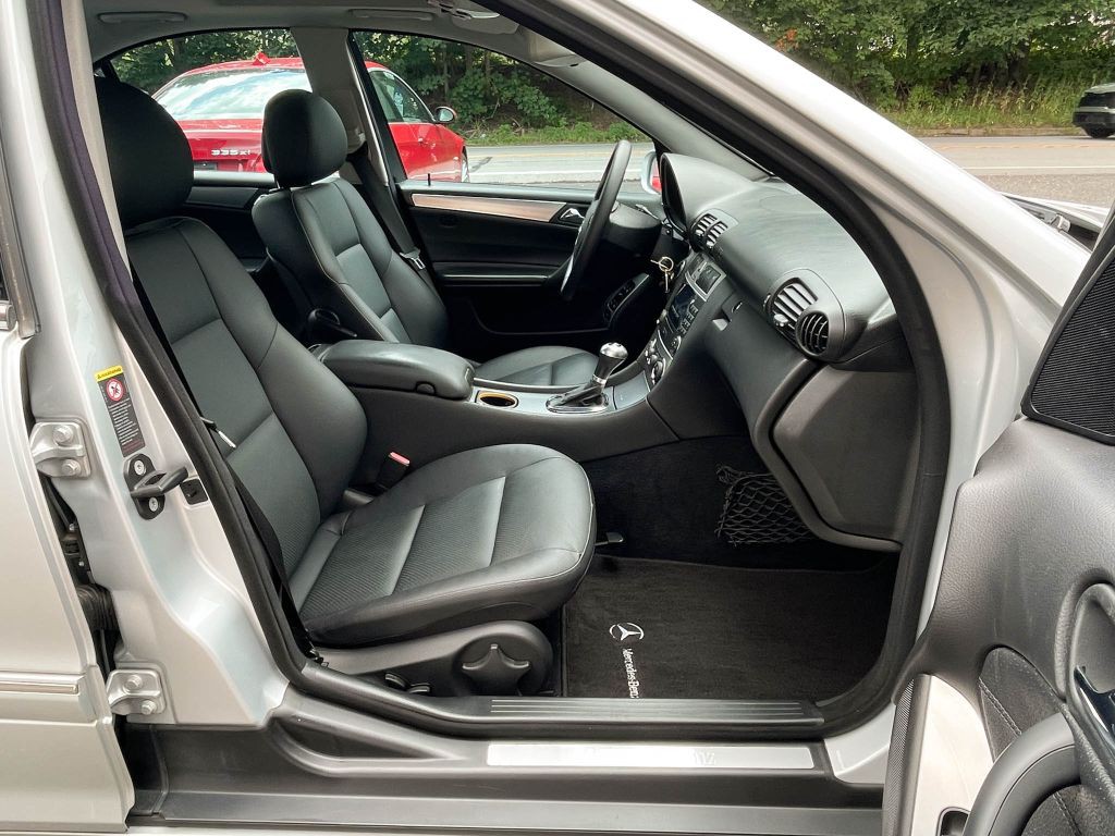2006 Mercedes-Benz C-Class Image 33