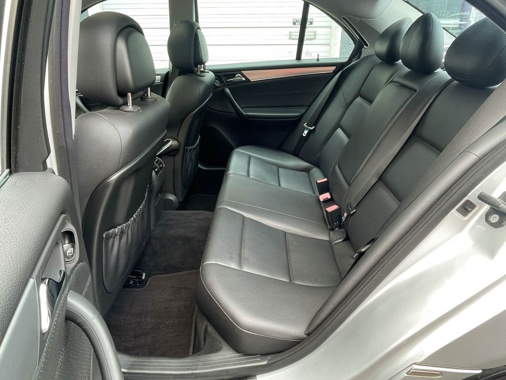 2006 Mercedes-Benz C-Class Image 38