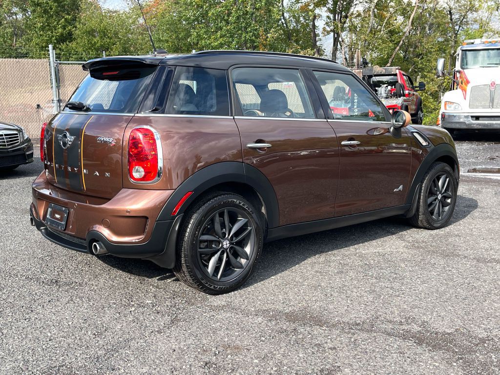 2014 MINI Countryman Image 3