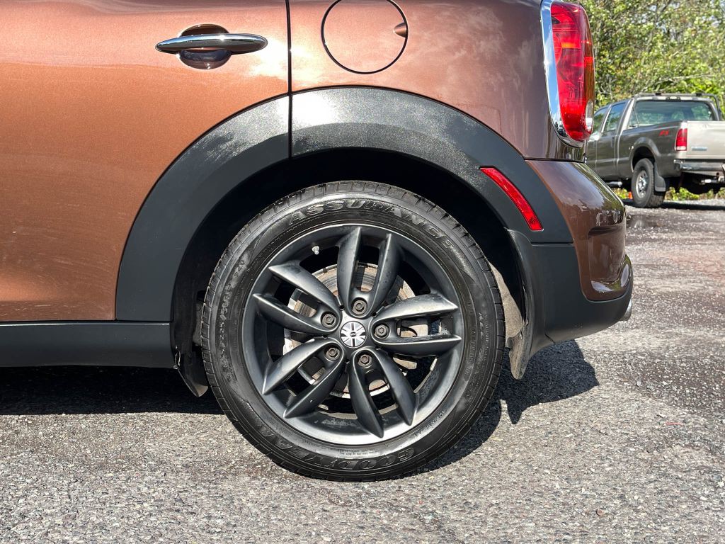 2014 MINI Countryman Image 9