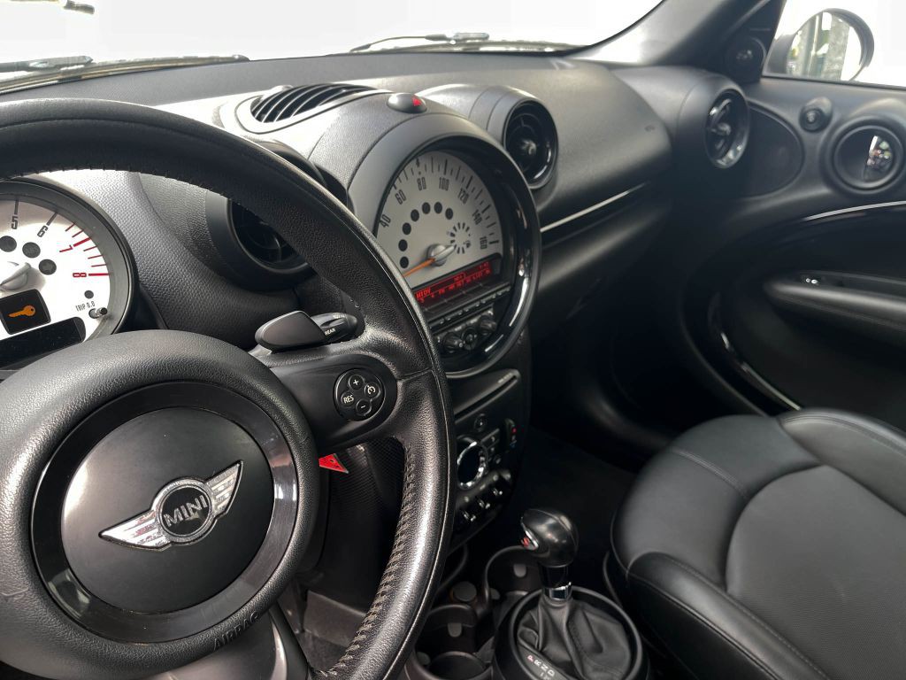 2014 MINI Countryman Image 19