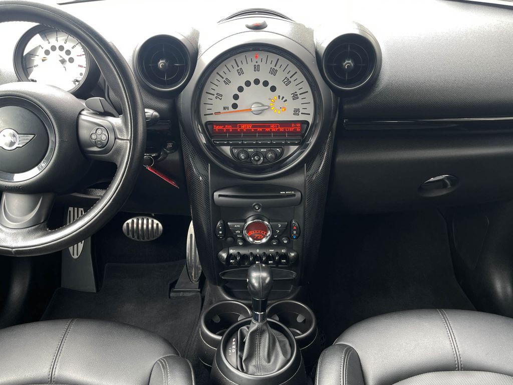 2014 MINI Countryman Image 22