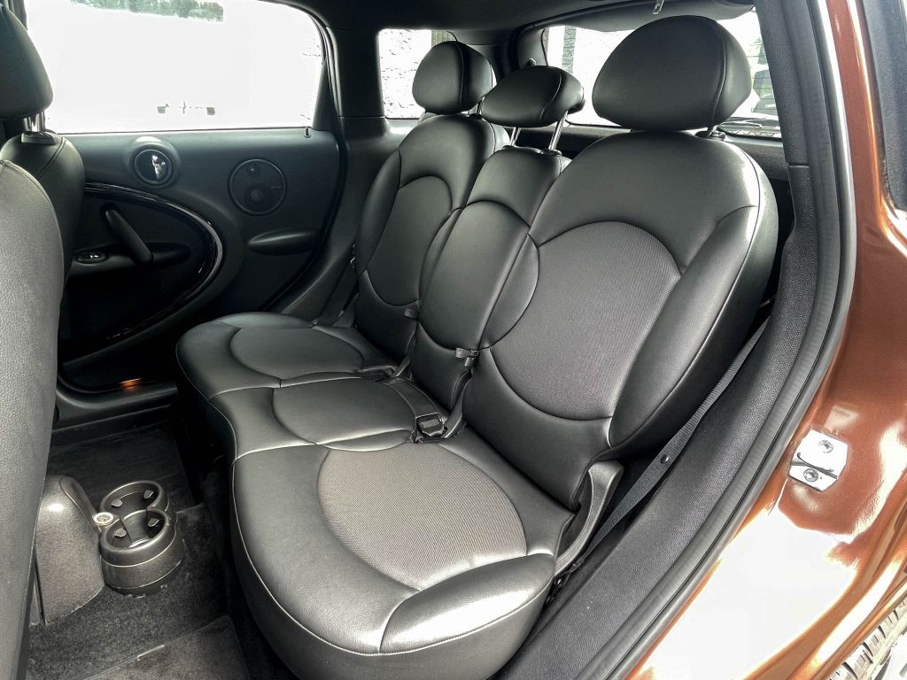 2014 MINI Countryman Image 35