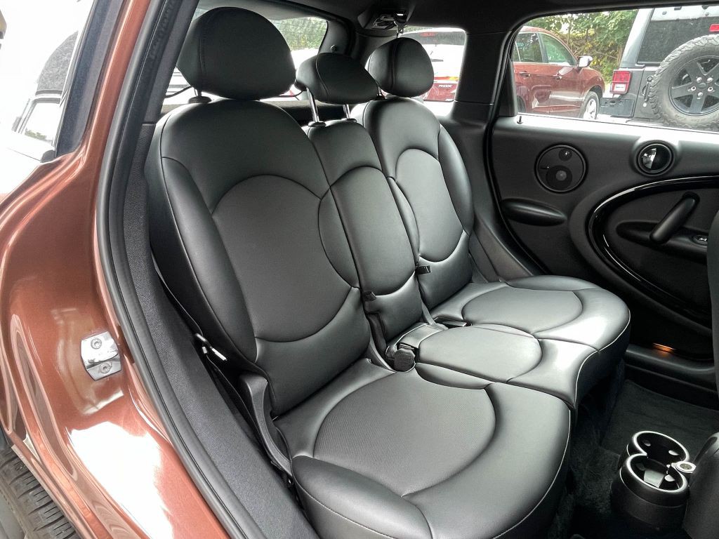 2014 MINI Countryman Image 38