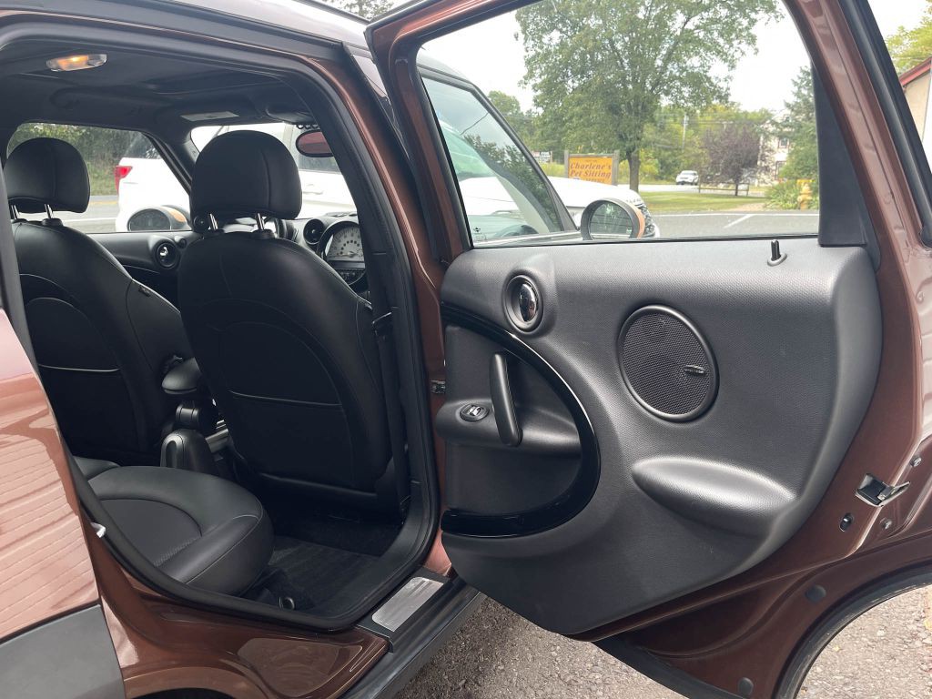 2014 MINI Countryman Image 39