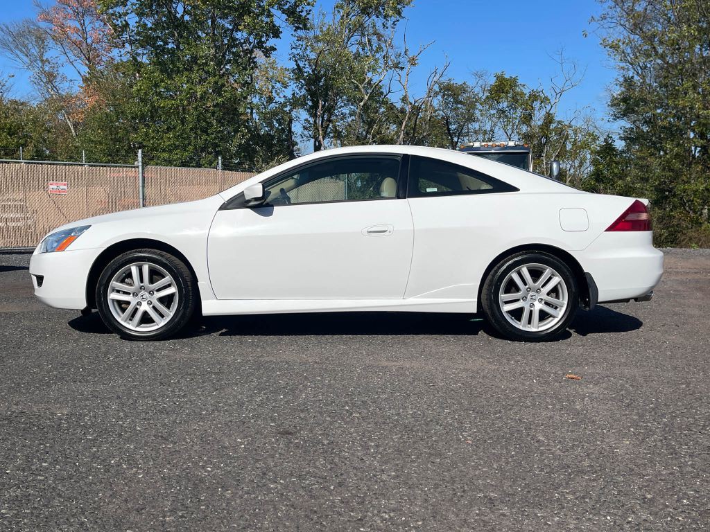 2005 Honda Accord Image 2