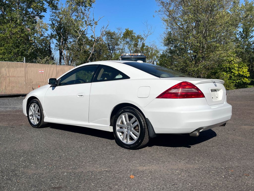 2005 Honda Accord Image 3