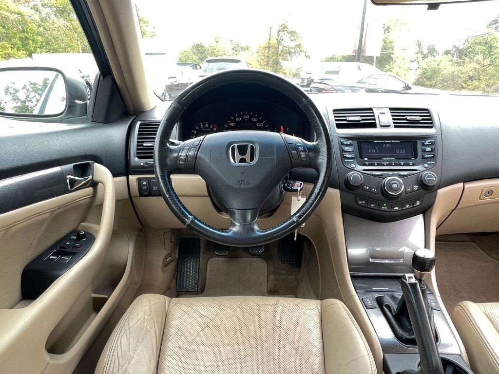 2005 Honda Accord Image 21