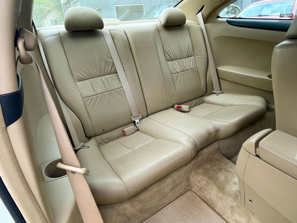2005 Honda Accord Image 34
