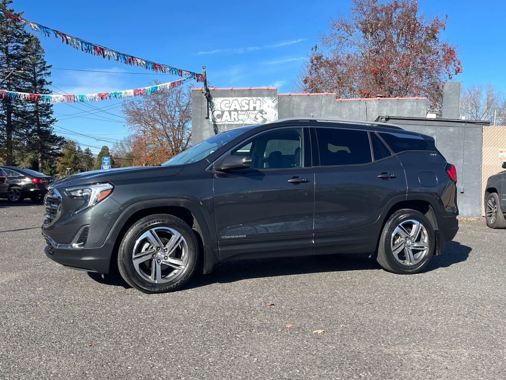 2020 GMC Terrain Image 2