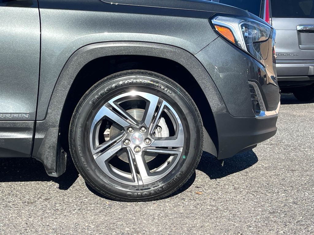 2020 GMC Terrain Image 11