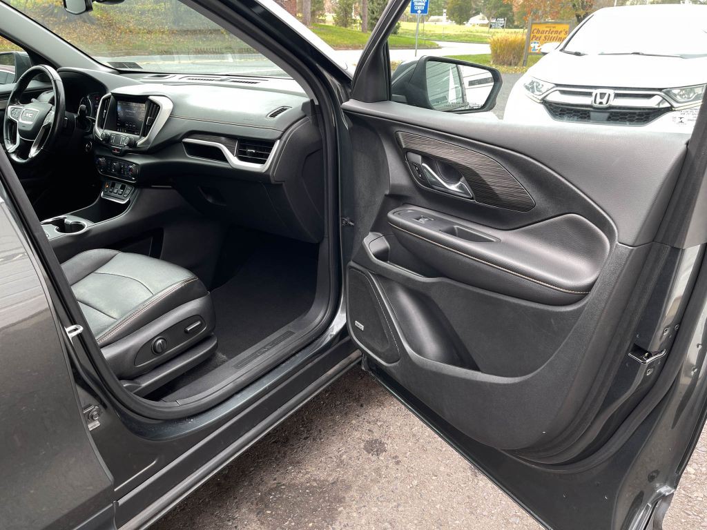 2020 GMC Terrain Image 34