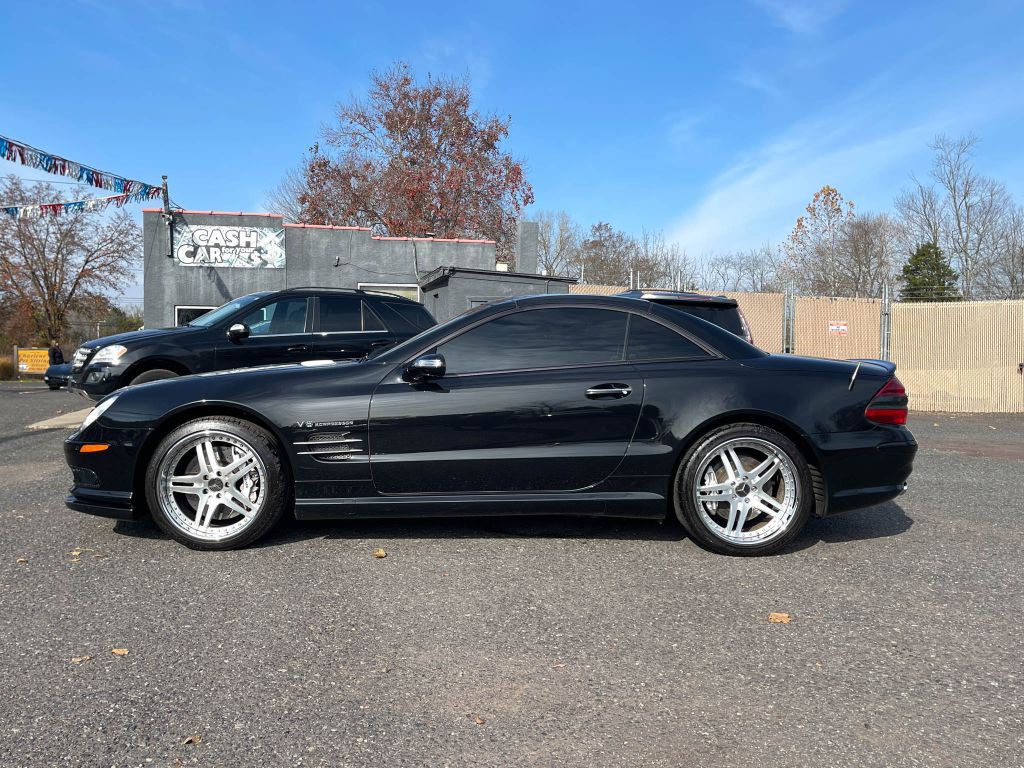 2004 Mercedes-Benz SL-Class Image 3