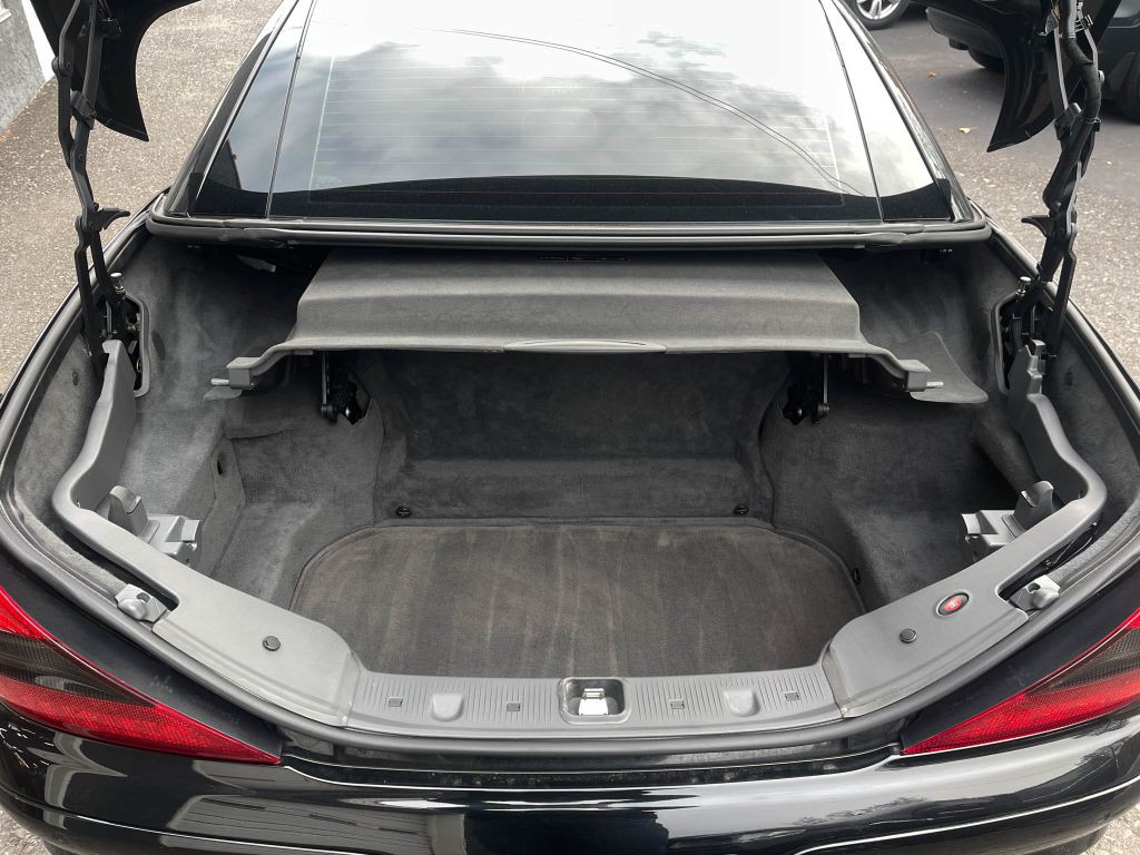 2004 Mercedes-Benz SL-Class Image 7
