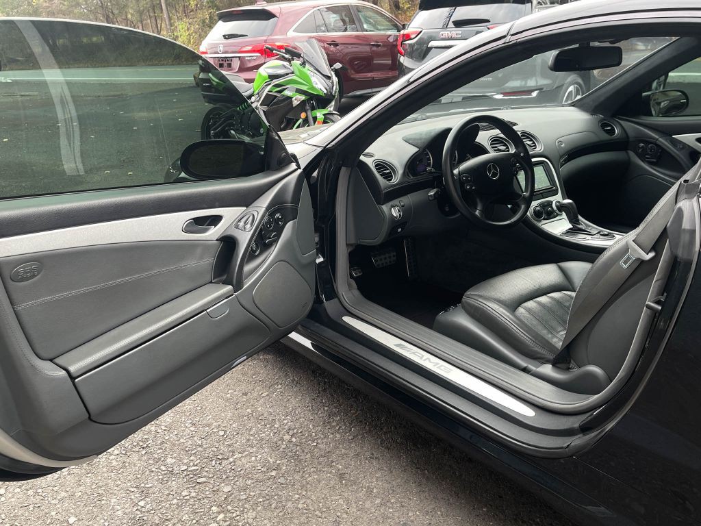 2004 Mercedes-Benz SL-Class Image 19
