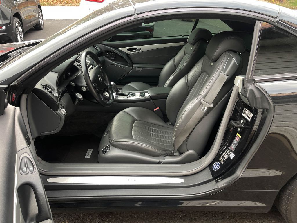 2004 Mercedes-Benz SL-Class Image 22