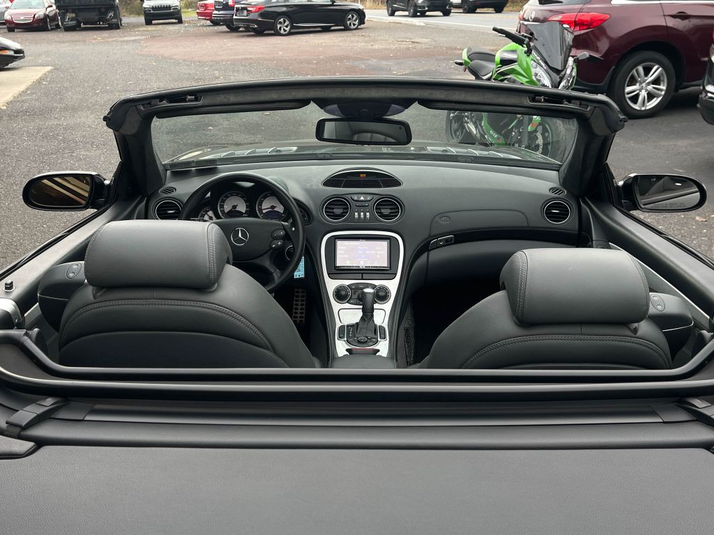 2004 Mercedes-Benz SL-Class Image 28