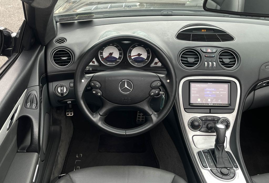 2004 Mercedes-Benz SL-Class Image 29