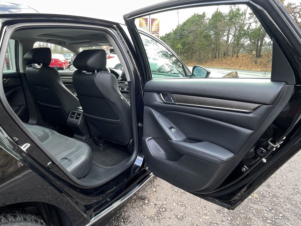 2018 Honda Accord Image 33