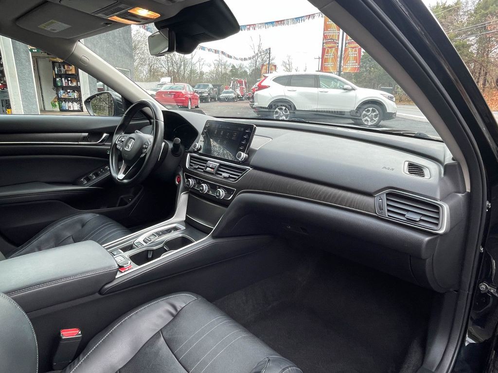 2018 Honda Accord Image 34