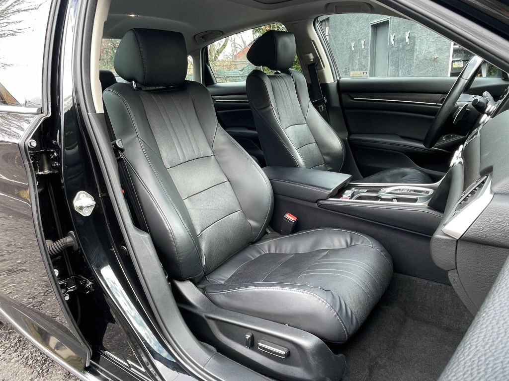 2018 Honda Accord Image 37