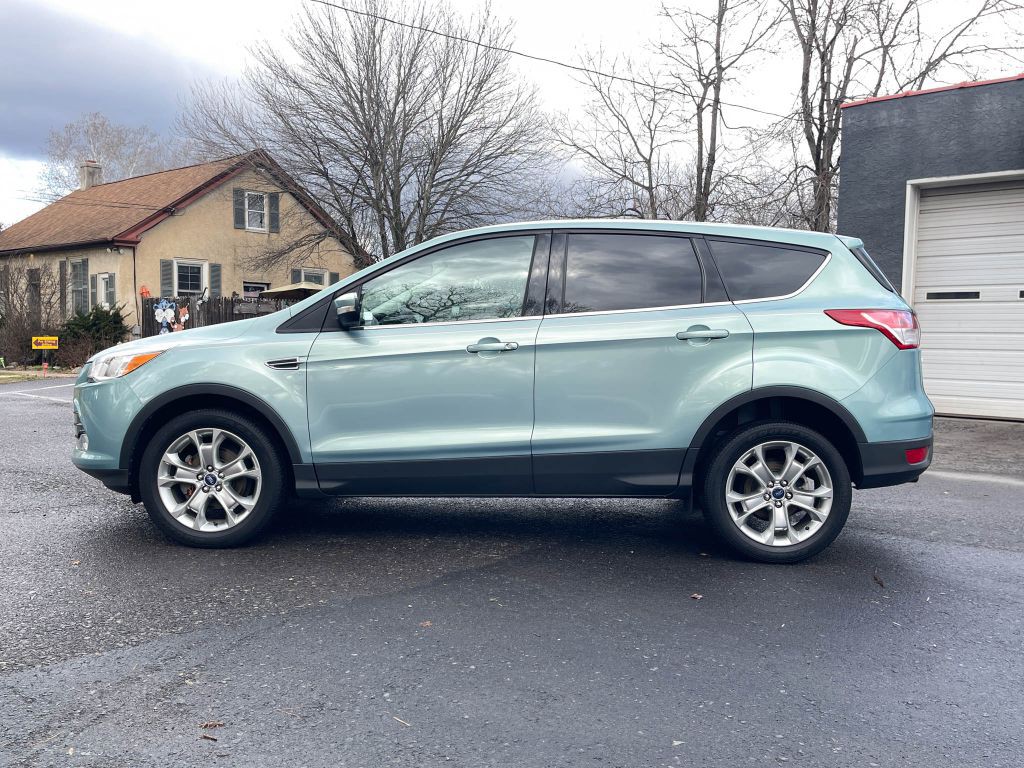 2013 Ford Escape Image 2