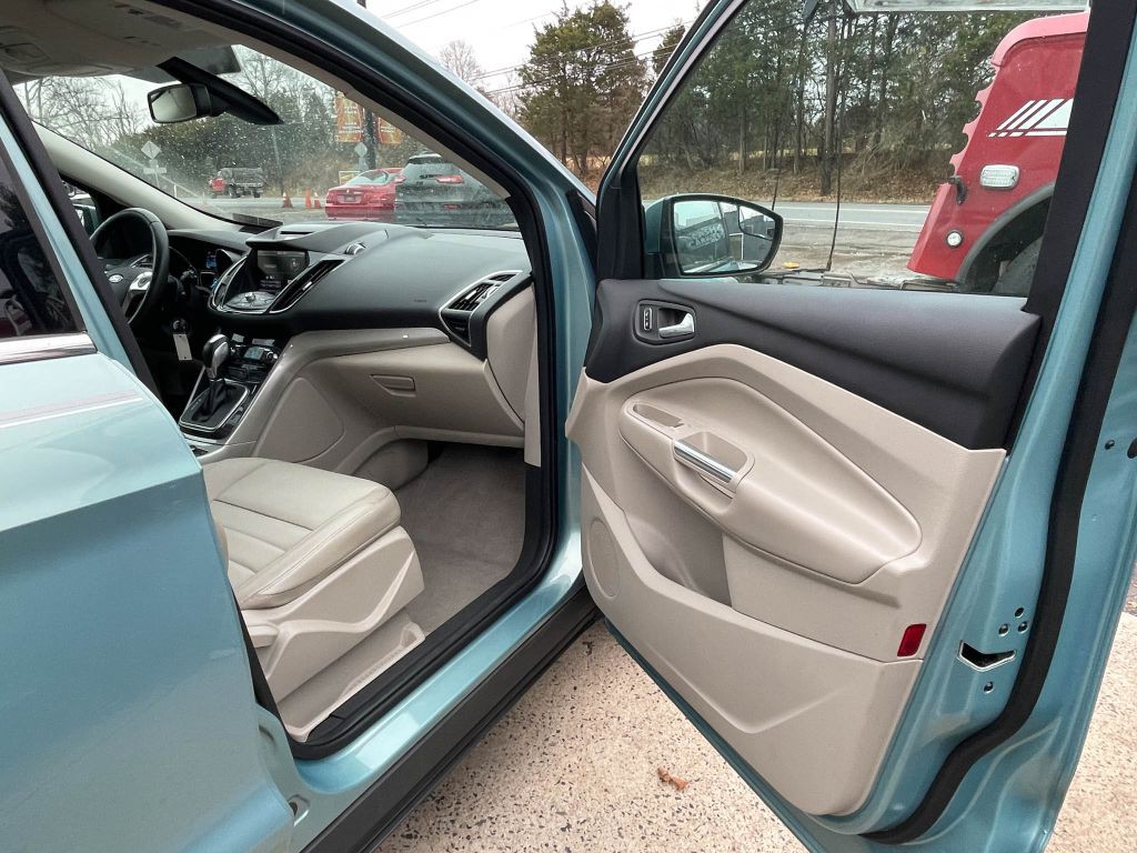 2013 Ford Escape Image 35