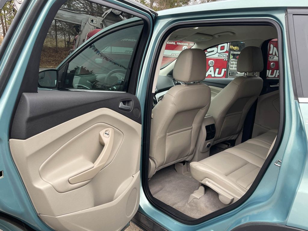 2013 Ford Escape Image 36