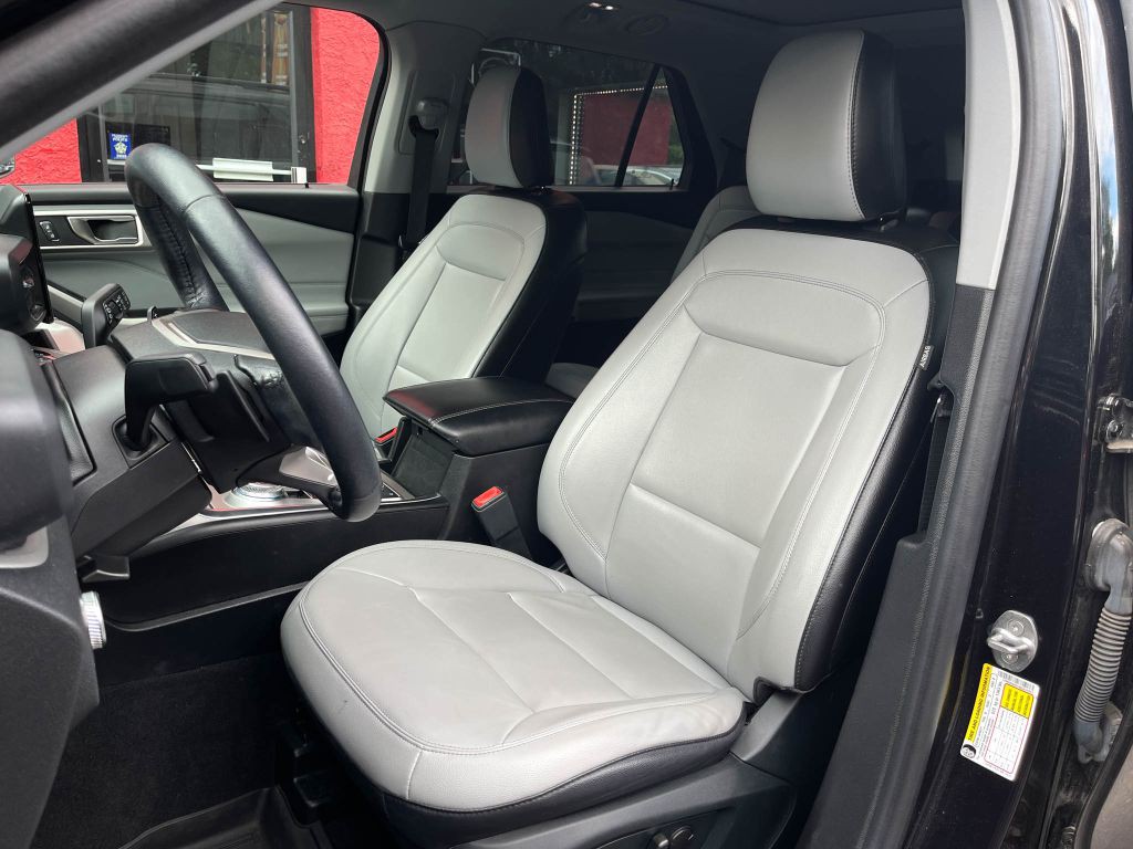 2021 Ford Explorer Image 18