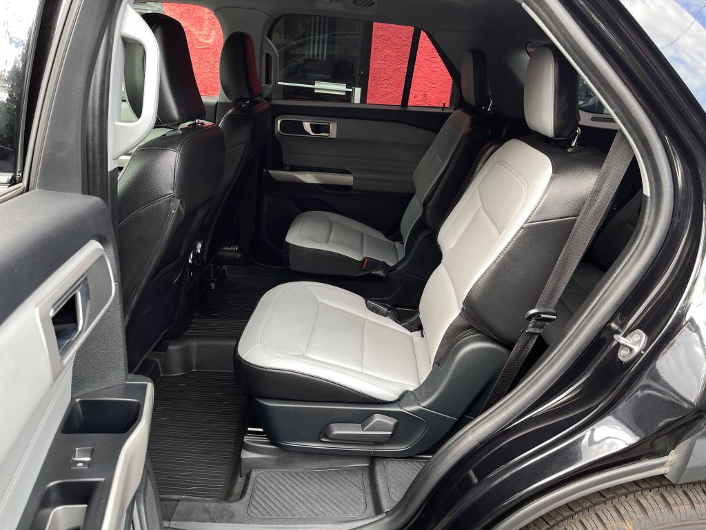 2021 Ford Explorer Image 37