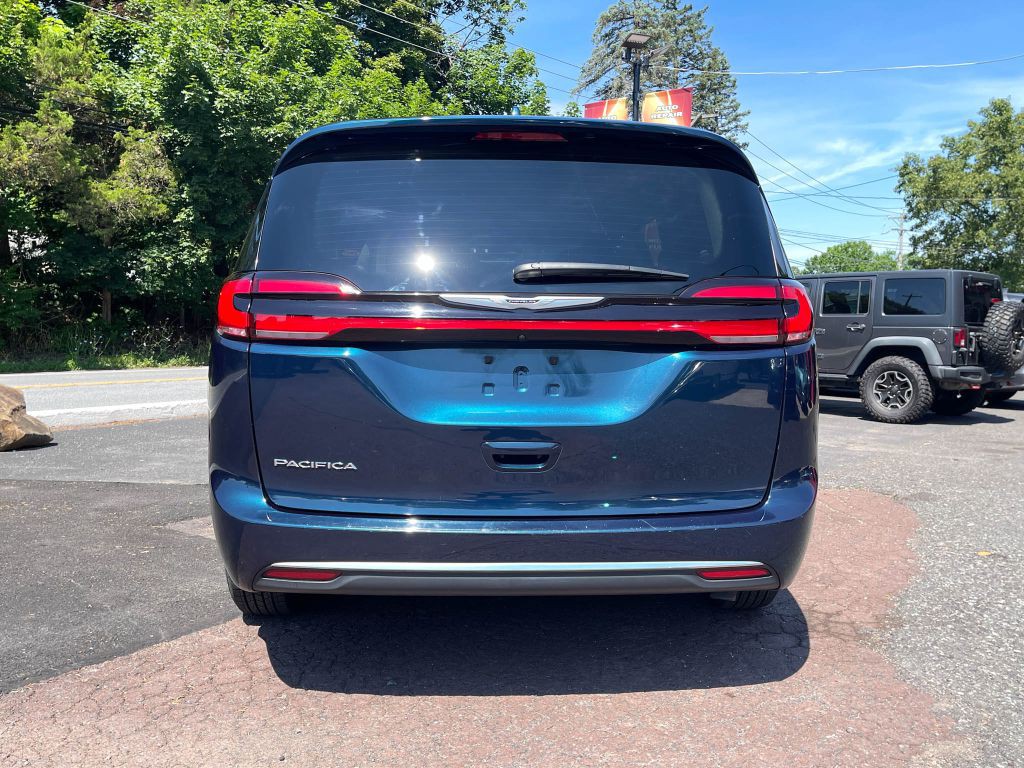 2022 Chrysler Pacifica Image 4