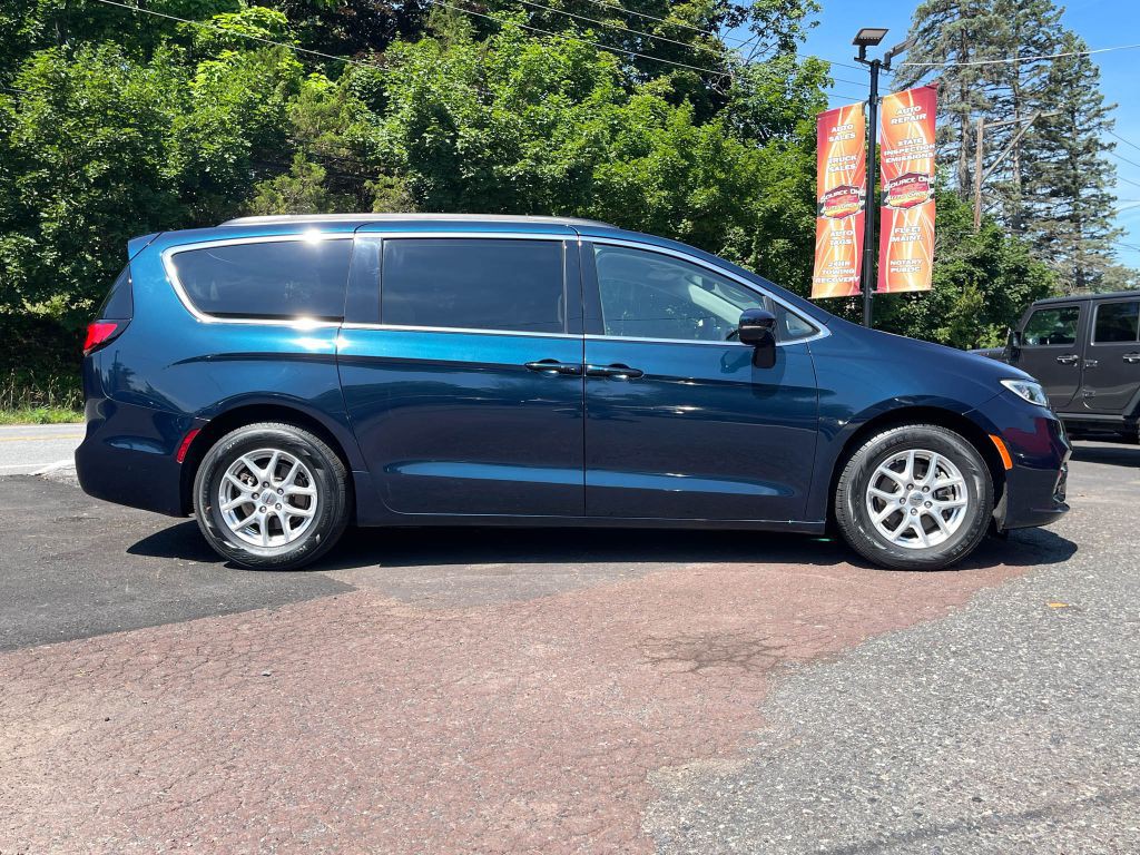 2022 Chrysler Pacifica Image 7