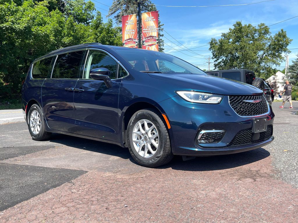 2022 Chrysler Pacifica Image 9