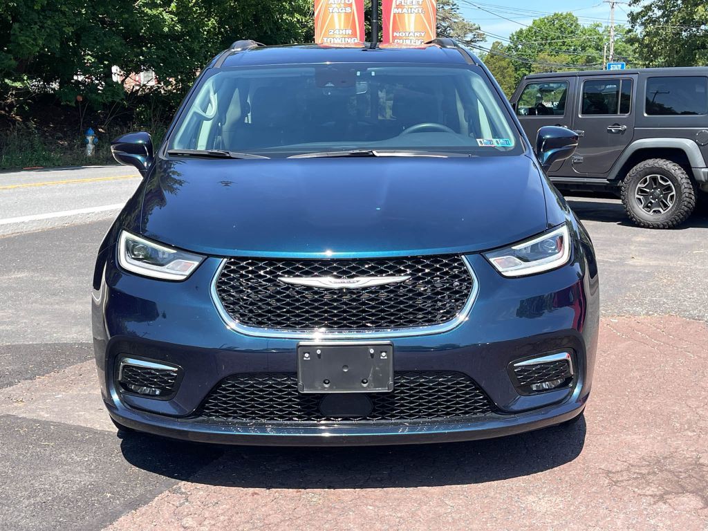 2022 Chrysler Pacifica Image 10