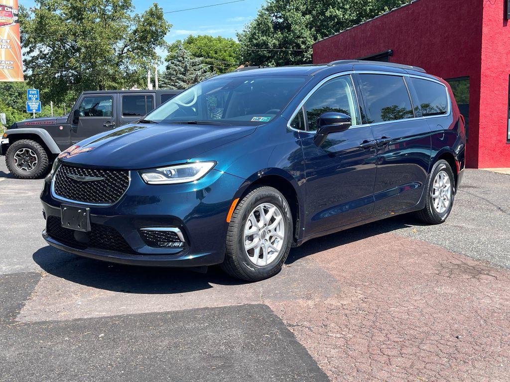 2022 Chrysler Pacifica Image 11